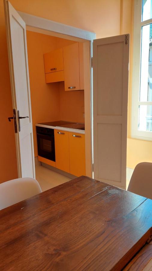 La Casa Del Mago Camere E Appartamenti Pissignano Luaran gambar