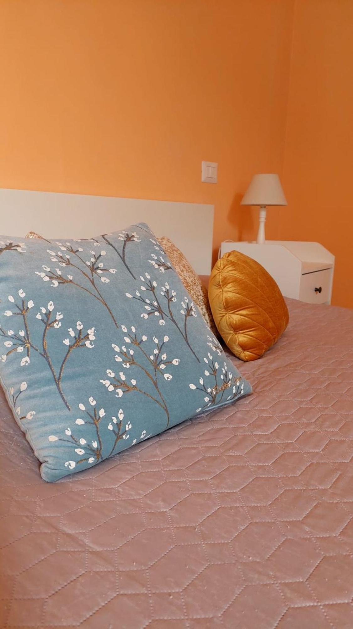 La Casa Del Mago Camere E Appartamenti Pissignano Luaran gambar